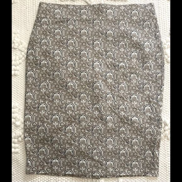 Van Heusen Career Pencil skirt - Picture 7 of 7